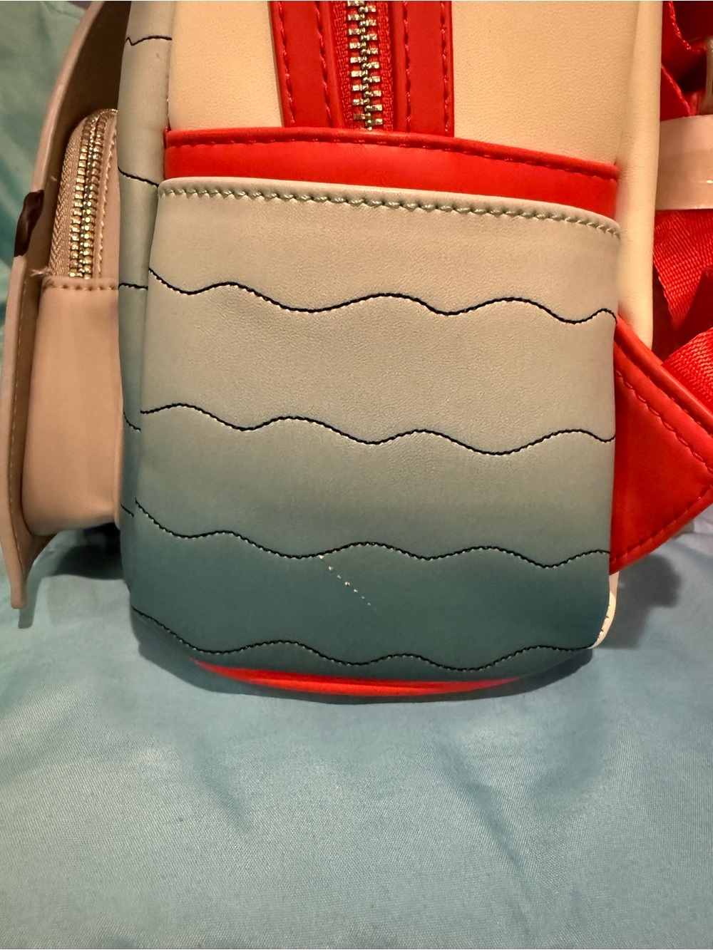 Jaws Loungefly Mini Backpack & Wallet Set - Picture 6 of 10